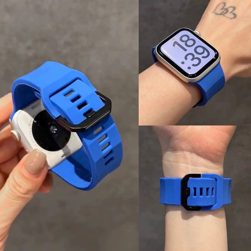 Smartwatch Premium Watches For Men - حزام ساعة سيليكون ناعم ومموج عالي