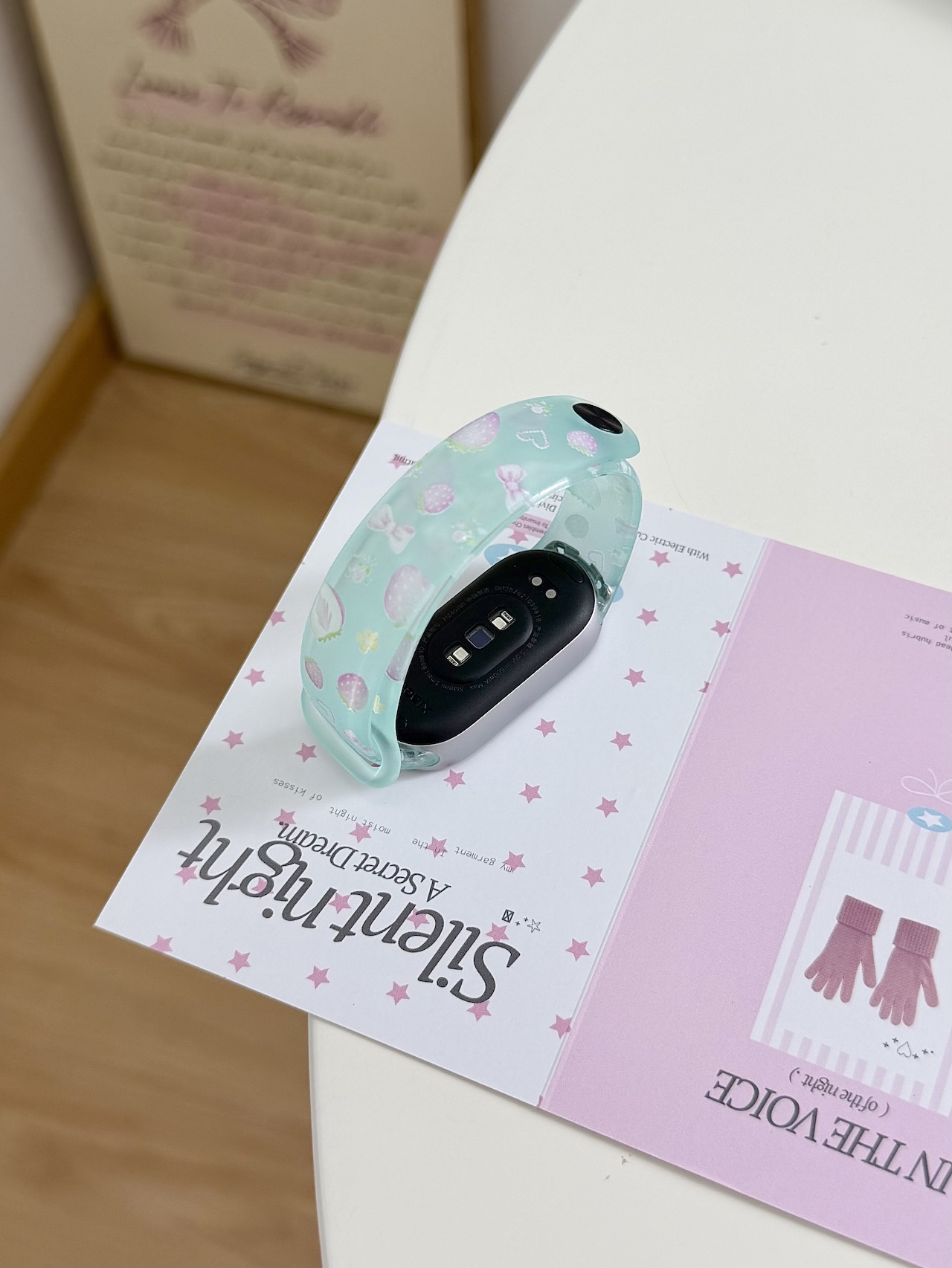 حزام TPU بطبعة فيونكة الفراولة - مراجعة Watch Smartwatch Android وسعره
